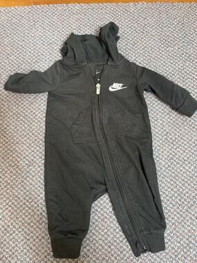 Nike Black Hooded Jumper size 3 month